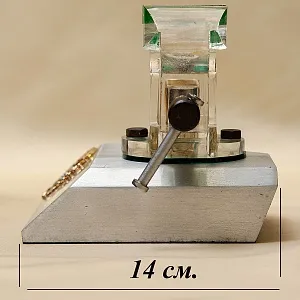 Настольный Сувенир - Памятный Подарок - «Слесарные Тиски» Металл, Оргстекло - СССР - 70 гг.