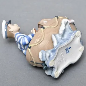 Коллекционная Фарфоровая статуэтка «Маленький капитан», Lladro Испания, 1993 - 1996 годы.
