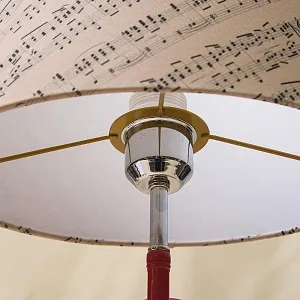 Дизайнерская Электрическая Настольная Лампа Светильник «Труба - Красный Корнет - 1966г».