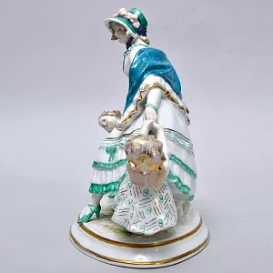 Редкость! Коллекционная Фарфоровая статуэтка «Мама и дети. На прогулке», Karl Ens Германия.