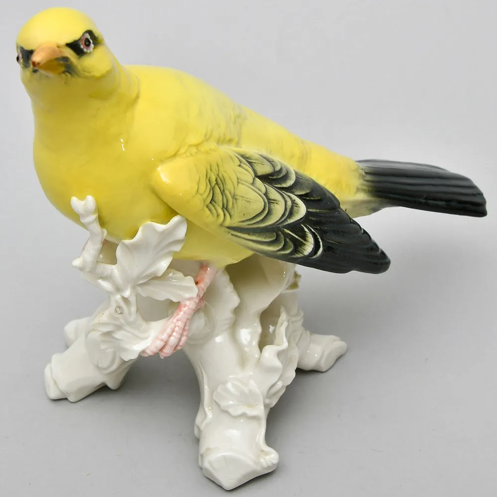 Фарфоровая Статуэтка «Птица - ИВОЛГА» Карл Энс / Karl Ens, Германия, 30-е годы ХХ века.