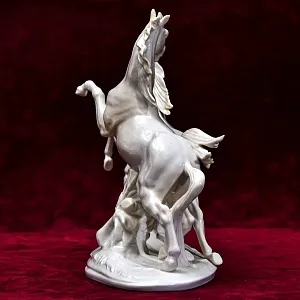 Коллекционная Фарфоровая Статуэтка «БЕГУЩИЕ ЛОШАДИ», Карл Энс / Karl Ens, Германия 60 гг.