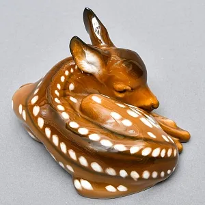 Коллекционная Фарфоровая статуэтка «Лежащий Олененок», ROSENTHAL Германия, 1943 - 1946 годы. 