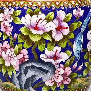 Редкость! Большая Ваза «Древовидные Пионы и Птица», техника «Клуазоне» Н -39 см., Китай 50 -е годы ХХ века.