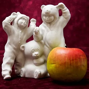 Коллекционная Авторская Статуэтка «Три Медведя» из серии «Детский Утренник», фарфор ИФЗ, Россия.