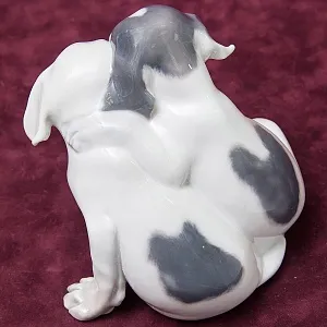 Фарфоровая Статуэтка Собаки - «Два щенка» ROYAL COPENHAGEN,  Дания 1969 -1974 года.