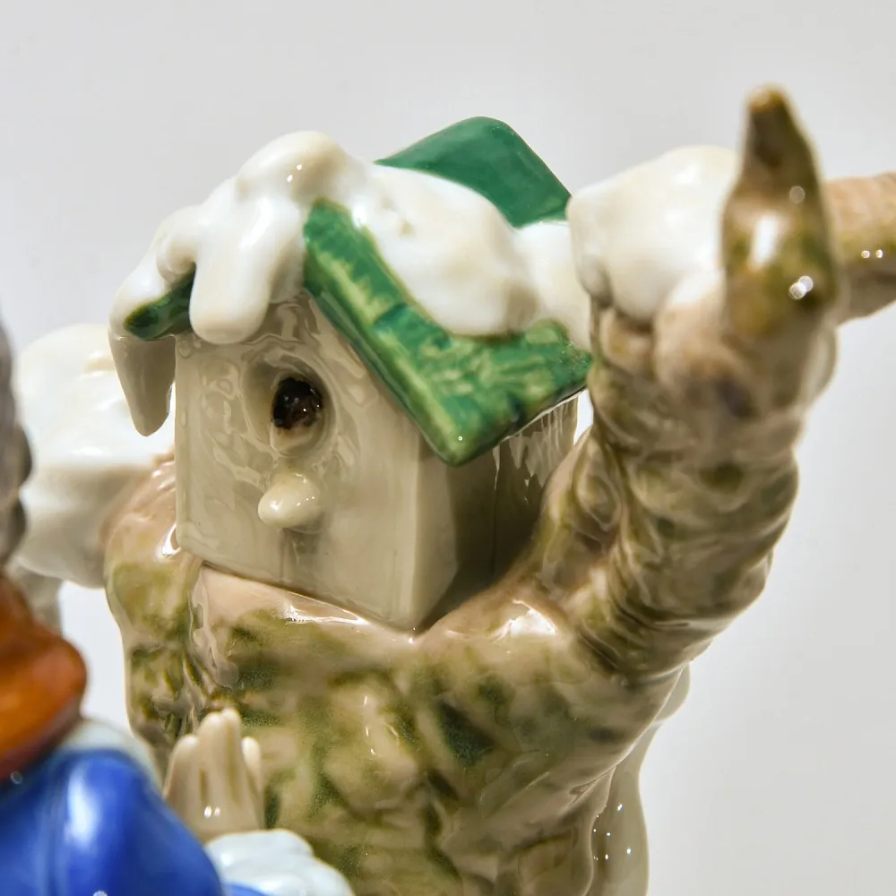 Коллекционная Фарфоровая статуэтка «Морозная зима или Девочка с птицей», Lladro Испания, 1985 год.