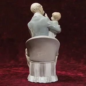 Редкость! Коллекционная Фарфоровая статуэтка «Дедушка с внуком», Lladro Испания 1965 - 1970 годы.