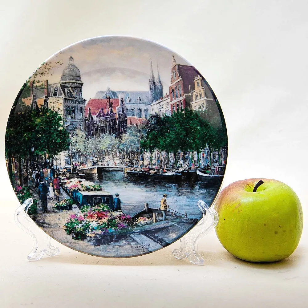 Коллекционная Тарелка «Цветочный канал в Амстердаме» Фарфор, Royal MOSA, Голландия -1990 год.