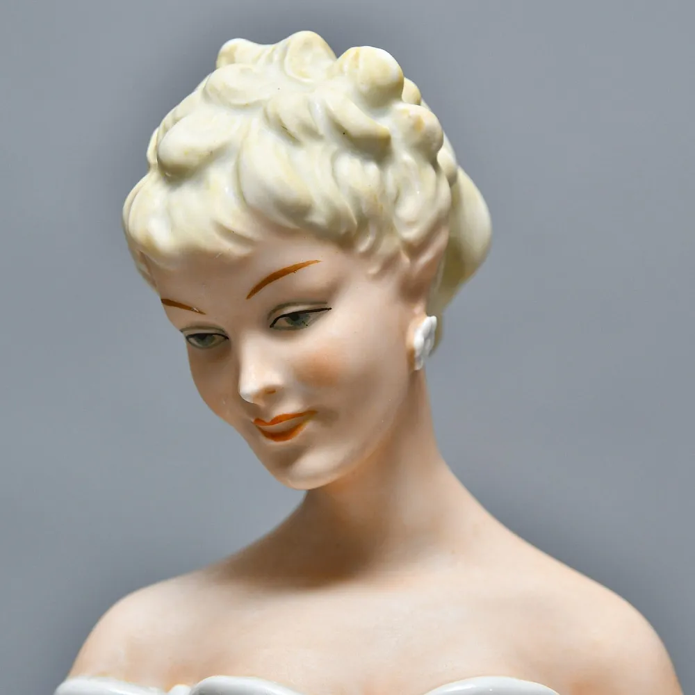 Фарфоровая статуэтка «Балерина, Танцовщица c Веером», WALLENDORF Германия 1953-1962 годы.