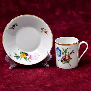 Редкость! Коллекционная Кофейная Пара «Садовый букет», фарфор Hochster Porzellan, Германия - 1947 год.