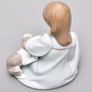 Коллекционная Фарфоровая статуэтка «Девочка с кошкой и собакой», Lladro / Лядро Испания. 