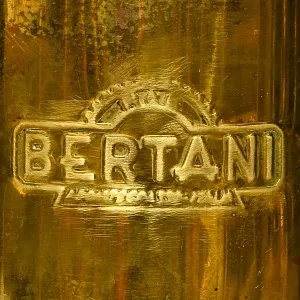 Редкость! Латунный Пульверизатор - Распылитель - Опрыскиватель, BERTANI Италия -50 гг.