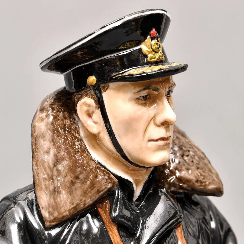 Коллекционная Авторская Статуэтка «Адмирал СССР - Головко А.Г.», фарфор, Россия. 