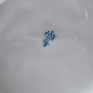 Коллекционная Фарфоровая статуэтка «Музыкант. Виолончелист», SITZENDORF Германия.