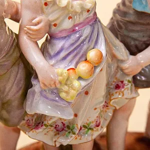 Антикварная Фарфоровая Статуэтка «Хулиганы», C.G.SCHIERHOLZ & SON Германия -1865 -1907 годы.