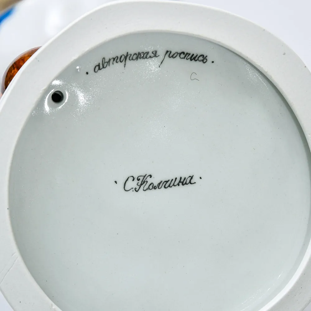 Большая Коллекционная Авторская Статуэтка «Футболист ДИНАМО», фарфор, Россия -1993 год.