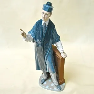 РЕДКОСТЬ! Большая Коллекционная Фарфоровая статуэтка «Юрист» Lladro, Испания - 1974 год.