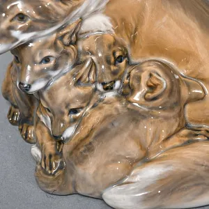 Коллекционная Фарфоровая статуэтка «Лиса с лисятами», Royal Copenhagen Дания - 1963 год. 