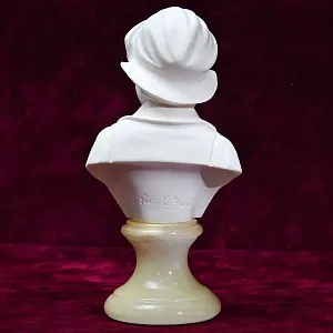 Авторская Коллекционная статуэтка - бюст «Мальчик», Италия - вторая половина ХХ века.