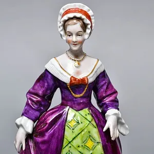 Полная Коллекционная серия Фарфоровых статуэток «Генрих VIII и его шесть жен», Sitzendorf Германия.