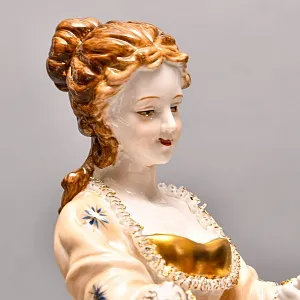Коллекционная Фарфоровая Статуэтка «Материнство. Мать и Дитя», SANDIZELL PORCELAIN Германия.