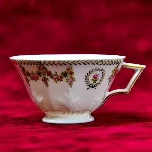 Редкая!!! Коллекционная Кофейная пара «Цветочный орнамент», фарфор Nymphenburg, Германия.