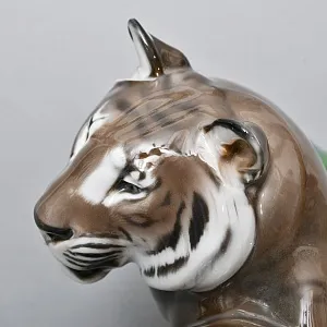 Большая! Авторская Фарфоровая статуэтка «Тигр с павлином», ROSENTHAL Германия, 1919 - 1934 годы. 