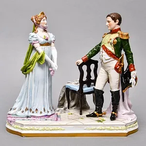 Коллекционная Фарфоровая статуэтка «Наполеон Бонапарт и Луиза Прусская» Scheibe-Alsbach Германия. 