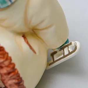 Авторская Коллекционная Фарфоровая Статуэтка «Первые Коньки», Россия.