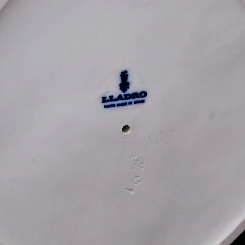 Редкость!!! Коллекционная Фарфоровая Статуэтка «Бродячий музыкант. Скрипач», Lladro Испания - 1974 год.