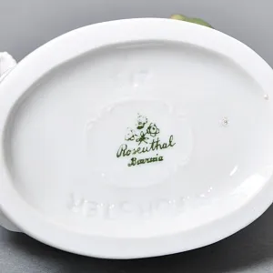  Антикварная Фарфоровая статуэтка «Мальчик и лягушка», ROSENTHAL Германия, 1919 - 1935 годы.