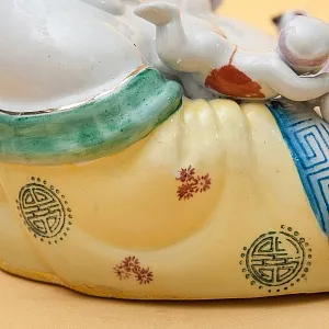 «Хотэй с детьми» Коллекционная Фарфоровая Статуэтка Китай 50 -е годы ХХ века.