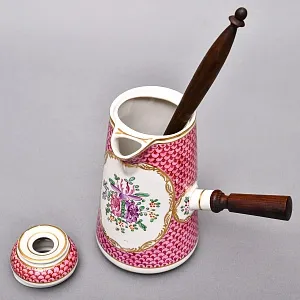 Фарфоровый Кувшин - Чайник для подачи горячего шоколада «ЦВЕТЫ» с лопаткой, Франция - середина ХХ века.