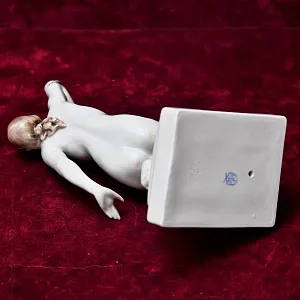 Редкая! Авторская Фарфоровая Статуэтка «КЛЕОПАТРА И ЗМЕЯ», HEREND Венгрия, первая половина ХХ века.