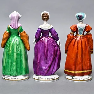 Полная Коллекционная серия Фарфоровых статуэток «Генрих VIII и его шесть жен», Sitzendorf Германия.