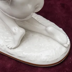 Редкая Фарфоровая Статуэтка «Девушка с Олененком», Hutschenreuther,  Германия -1955 год.