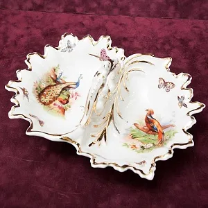 Сервировочная Фарфоровая Менажница  «ПТИЦЫ И БАБОЧКИ», Франция - середина ХХ века.