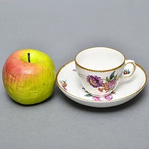 Антикварная Кофейная пара «Летние цветы», Фарфор Royal Copenhagen Дания, 1870 - 1890 годы. 