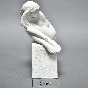 Коллекционная Фарфоровая статуэтка «Девушка, Знак Зодиака - Рыбы», Royal Copenhagen Дания.