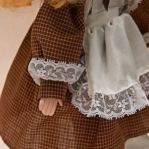 Коллекционная фарфоровая кукла №7  Н - 31 см.