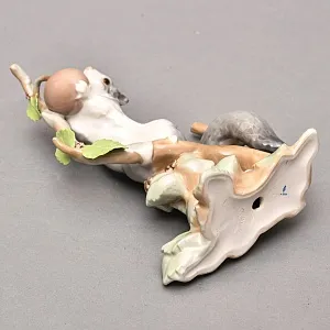 Коллекционная Фарфоровая статуэтка «Белка. Соня», Lladro / Лядро Испания.