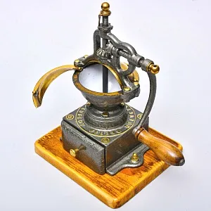 Антикварная Ручная Механическая Кофемолка - Мельница PEUGEOT, Франция начало ХХ века.