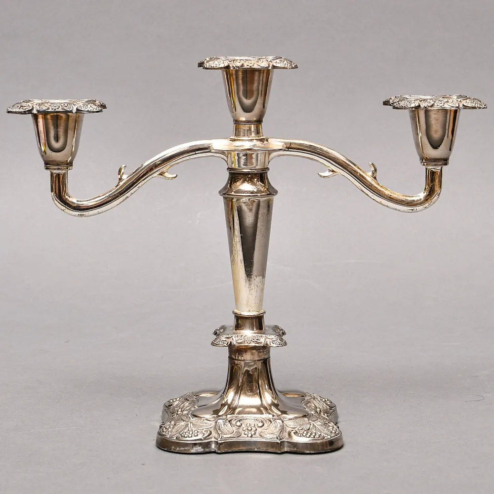Парные Канделябры - Подсвечники на три свечи Silverplate, SHEFFIELD Англия середина ХХ века.