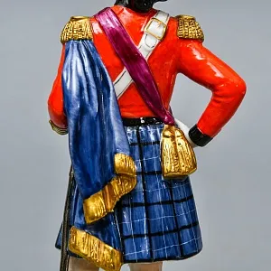 Редкая!!! Фарфоровая Cтатуэтка «Солдаты Британской Армии. 92-й пехотный полк», RUDOLF KAMMER Германия. 