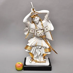 Большая Авторская Фарфоровая статуэтка «Самурай - Путь Воина», Ahura Италия, 80-е годы ХХ века.