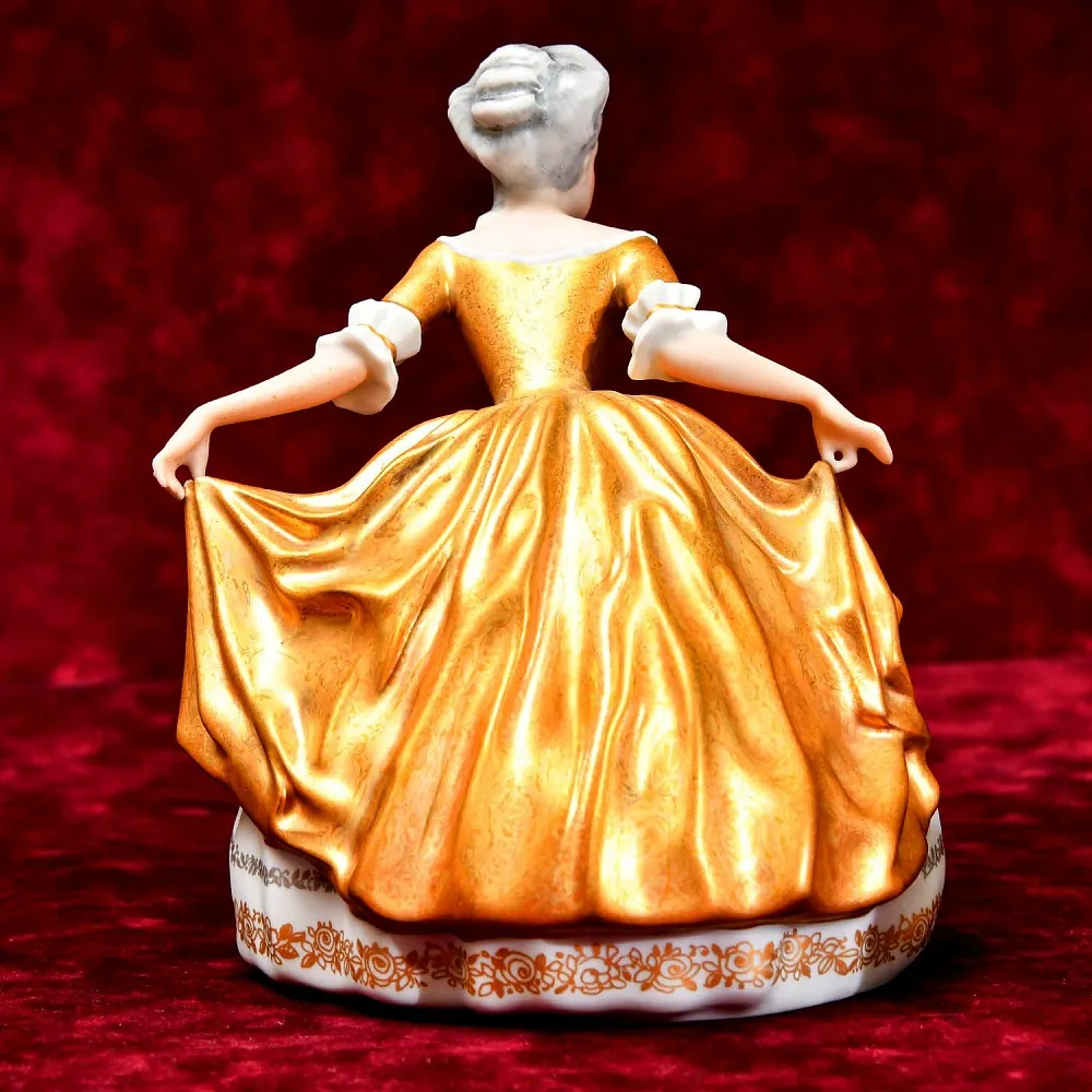 Редкость! Коллекционная Фарфоровая статуэтка «Девушка в золотом платье», ROSENTHAL, Германия - 1974 год.