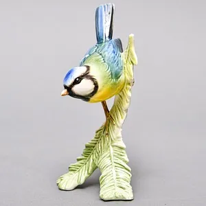 Коллекционная Фарфоровая статуэтка «Птица - Синица на еловой ветке», Goebel Германия -1979 год. 