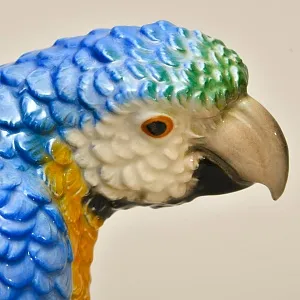 Коллекционная Фарфоровая статуэтка «ПТИЦА - ПОПУГАЙ», Goebel Германия, 1964 - 1972 годы.