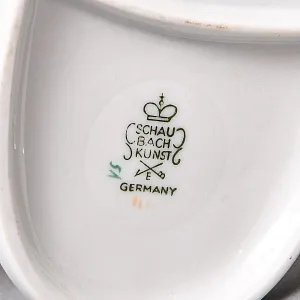 Коллекционная Фарфоровая статуэтка «Девушка Волейболистка», Schau Bach Kunst Германия, 1953 - 1958 годы. 